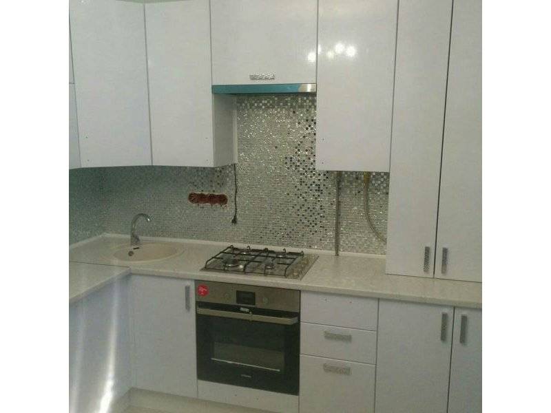 угловая кухня небольшая в Ижевске