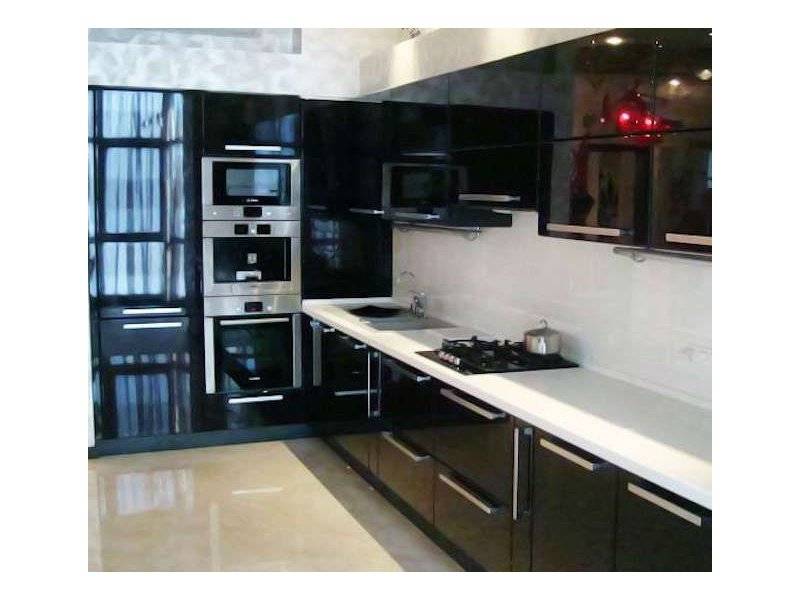 угловая кухня черный глянец в Ижевске