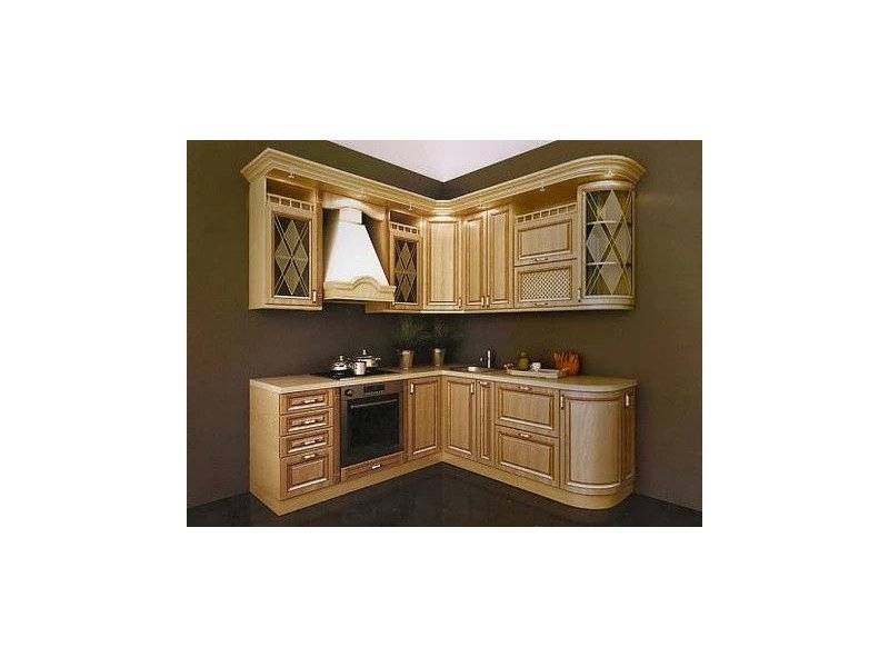 угловая кухня классика в Ижевске