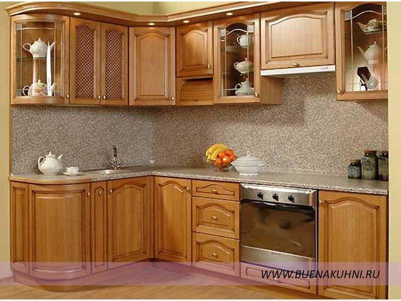 угловая кухня классика в Ижевске