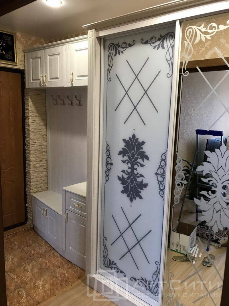 светлая прихожая в Ижевске