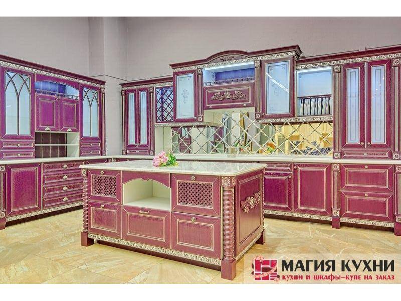 красная стильная кухня luxury в Ижевске