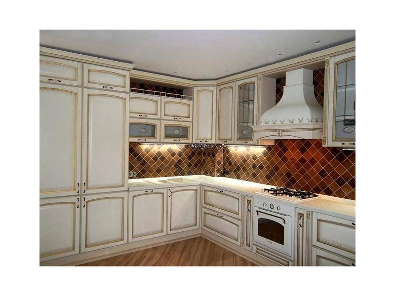 большая угловая кухня в Ижевске