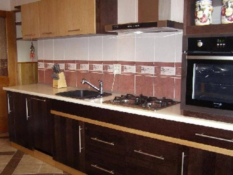 кухонный гарнитур прямой массив в Ижевске