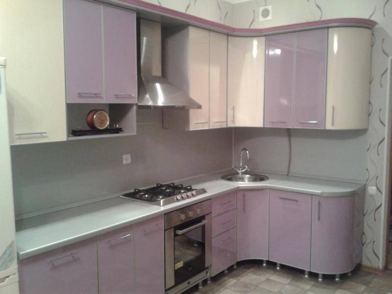 светлая кухня из пластика в Ижевске
