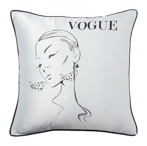 подушка с надписью vogue в Ижевске